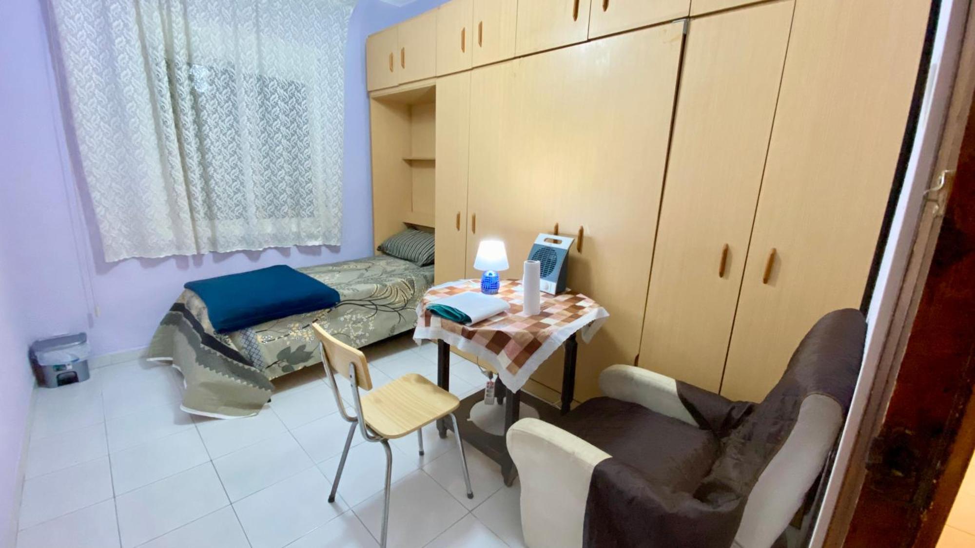 Habitacion Barato En Piso Familiar Compartido El Centro De La Ciudad Cerca De La Estacion De Autobuses Ταραγόνα Εξωτερικό φωτογραφία
