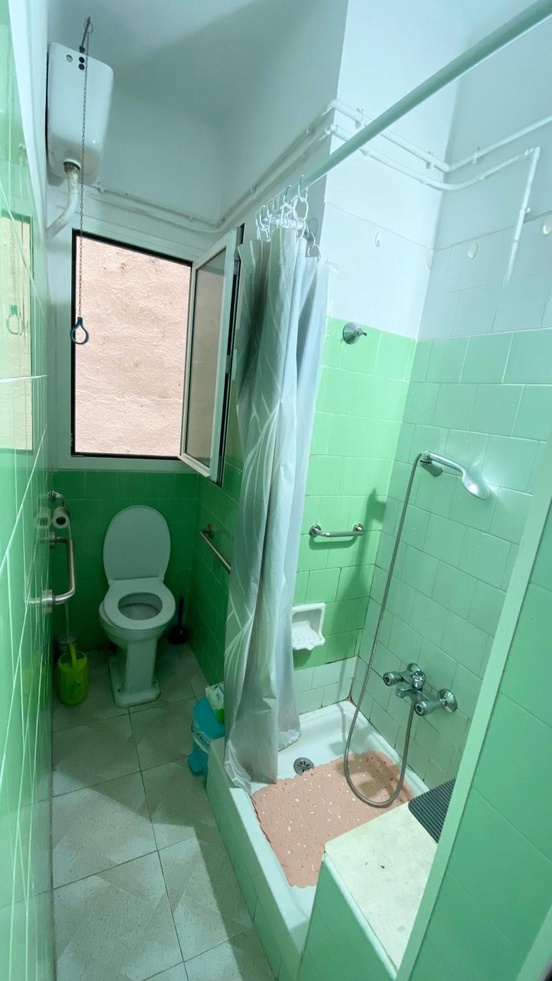 Habitacion Barato En Piso Familiar Compartido El Centro De La Ciudad Cerca De La Estacion De Autobuses Ταραγόνα Εξωτερικό φωτογραφία