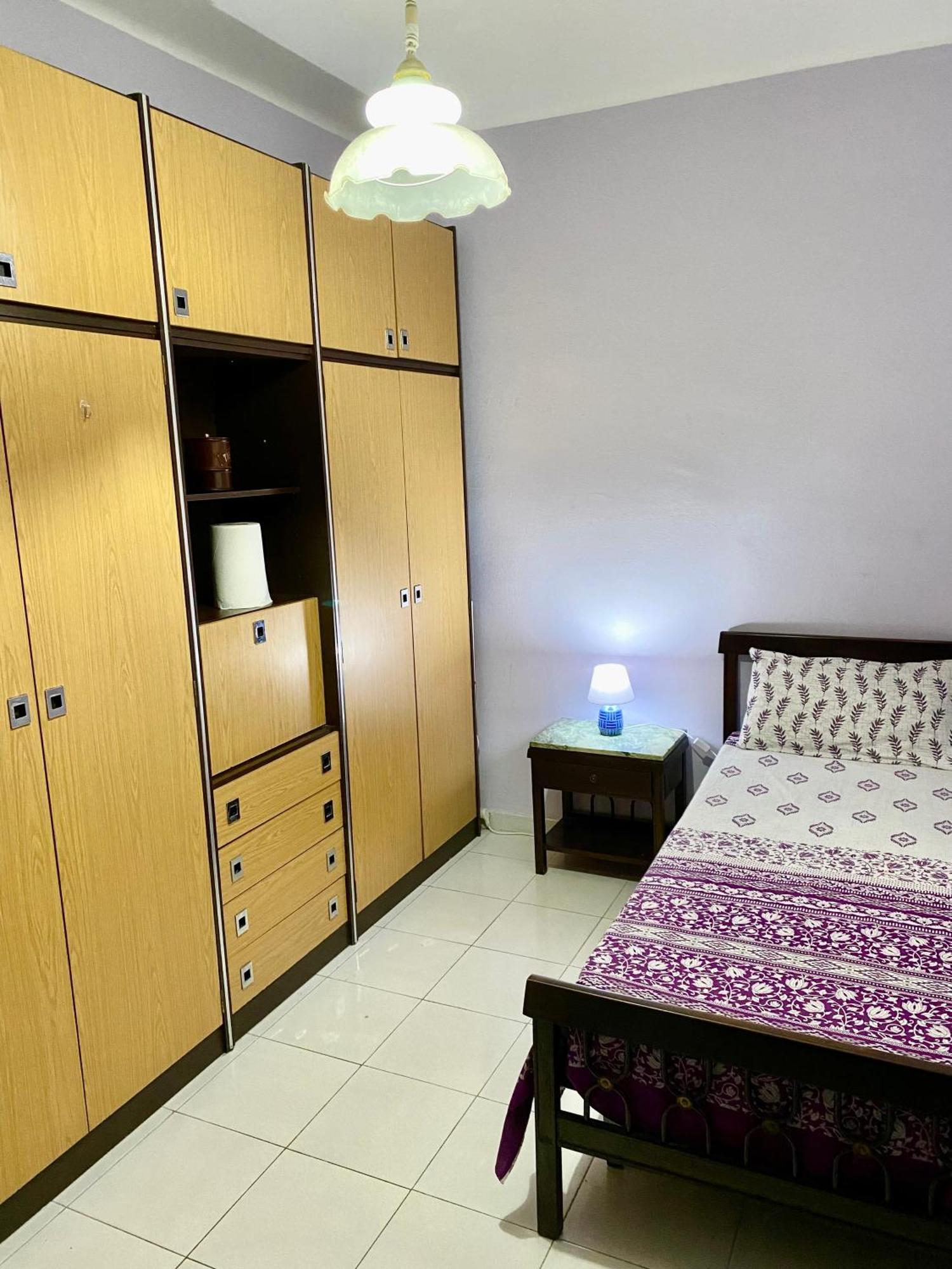 Habitacion Barato En Piso Familiar Compartido El Centro De La Ciudad Cerca De La Estacion De Autobuses Ταραγόνα Εξωτερικό φωτογραφία